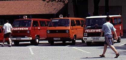 unsere Fahrzeuge auf dem Parkplatz